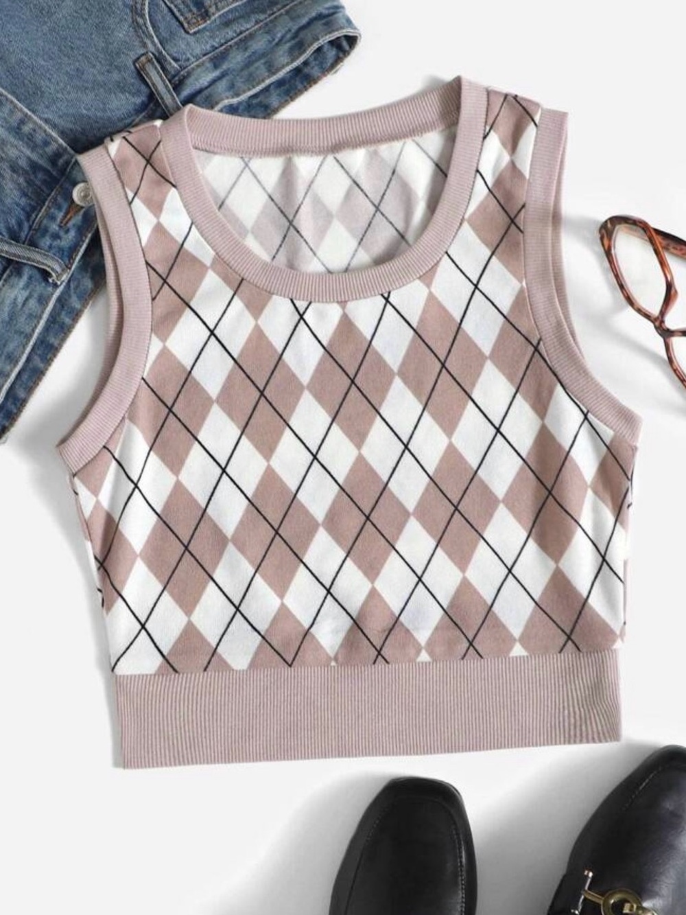 Argyle Pattern Sleeveless Sweater Crop Top